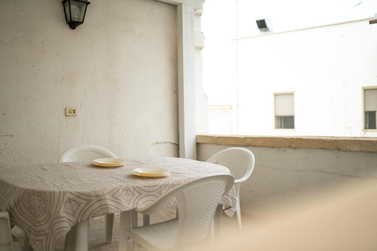 モノーポリLa Casa Di Andrea - Con Terrazzoアパートメント エクステリア 写真